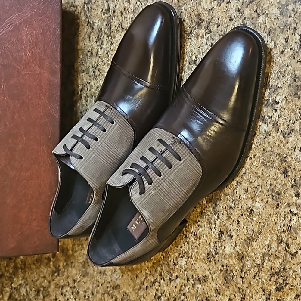 New Men Size 10.5 Mezlan Brown and Tan Shoes - Picture 2 of 6